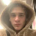 Я Владимир, 18, из Санкт-Петербурга, ищу знакомство для дружбы