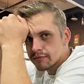 Я Олександр, 25, знакомлюсь для регулярного секса в Калиновке