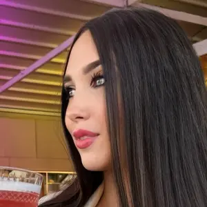 Я Sofia, 21, из Киева, ищу знакомство для приятного времяпровождения