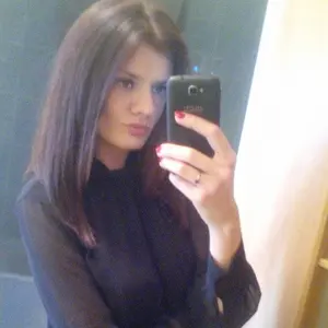 Я Белла, 26, знакомлюсь на одну ночь в Охтирка