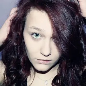 Я Авелина, 18, знакомлюсь для постоянных отношений в Черногорске