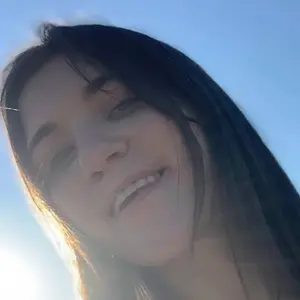 Я Евгения, 18, знакомлюсь для приятного времяпровождения в Санкт-Петербурге