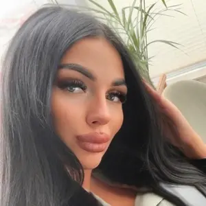 Я Алина, 25, из Луганска, ищу знакомства без обязательств
