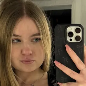 Лилия из Киева, мне 19, познакомлюсь для общения