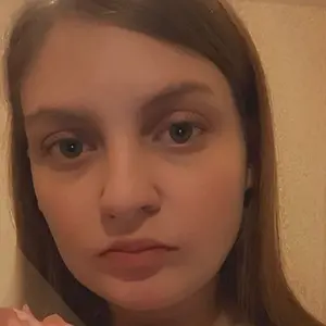 Я Алина, 20, из Борисова, ищу знакомство для постоянных отношений