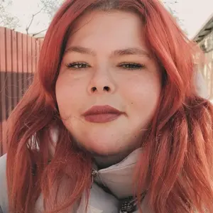 Танюша из Киева, ищу на сайте регулярный секс