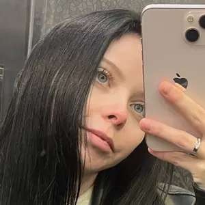 Полина из Перми, ищу на сайте дружбу