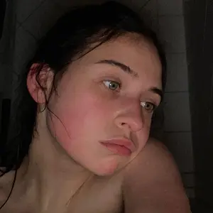 Я Дарья, 23, из Харькова, ищу знакомство для вирта