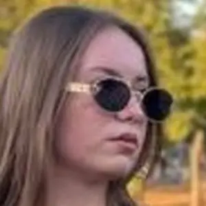 Мария из Луганска, мне 25, познакомлюсь для постоянных отношений