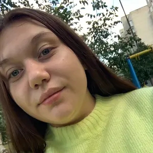 Софія из Луцка, ищу на сайте совместные путешествия