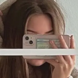Я Єлизавета, 20, знакомлюсь для виртуального секса в Полтаве