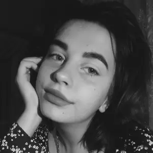 Я Настя, 25, из Херсона, ищу знакомства на одну ночь