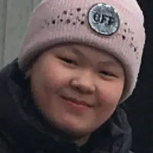 Я Улпан Лет, 22, из Павлодара, ищу знакомство для постоянных отношений