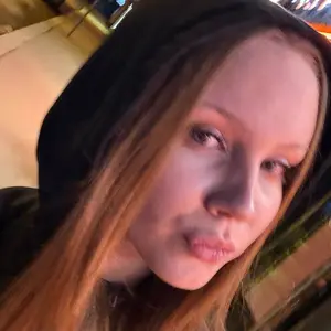 Я Ева, 18, знакомлюсь без обязательств в Лондоне