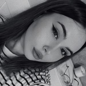 Дана из Черкесска, ищу на сайте приятное времяпровождение