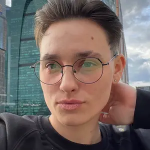 Я Ида, 25, из Михайловки, ищу знакомство для секса на одну ночь