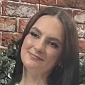 Я Аня, 25, знакомлюсь для постоянных отношений в Гомеле