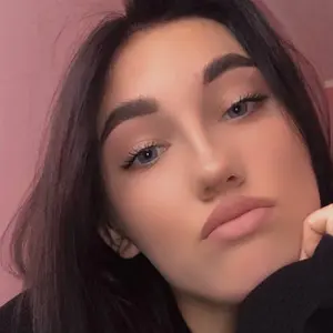 Я Виктория, 18, знакомлюсь для дружбы в Ростове-на-Дону