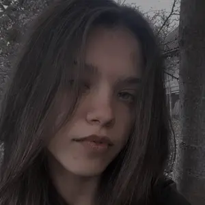 Оля из Ивано-Франковска, ищу на сайте общение