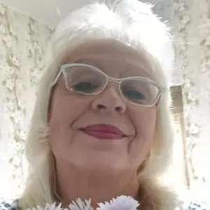 Клавдия из Кирова, ищу на сайте общение