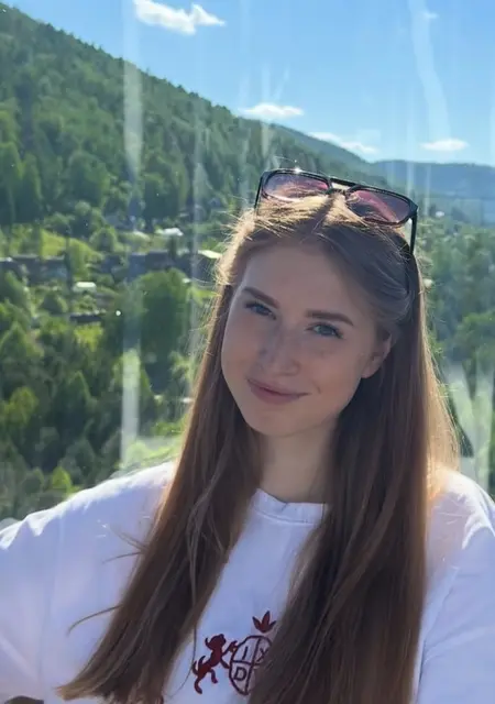 Олеся з Тернополя, шукаю на сайті вірт