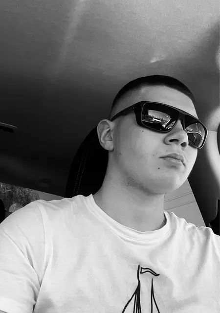 Я Alex, 18 років, знайомлюсь для приємного проведення часу у Шепетівка