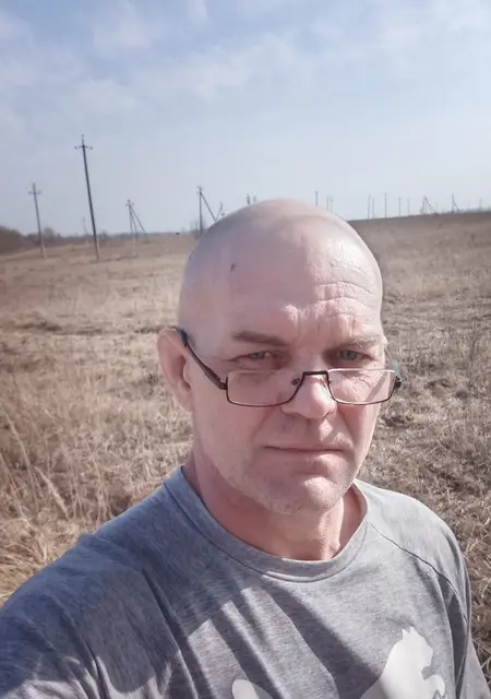 Я Макс, 48, из Гомеля, ищу знакомство для общения