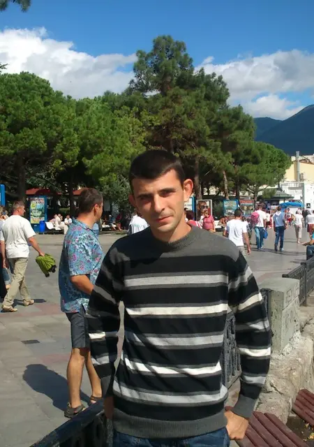 Я Саша, 37, знакомлюсь для приятного времяпровождения в Городке