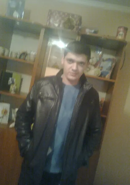 Ваня з Виноградів, шукаю на сайті знайомства без зобов'язань