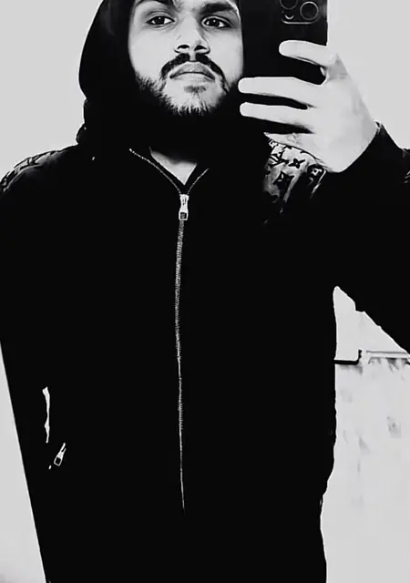 Я Kris, 21, знакомлюсь на одну ночь в Гамбурге