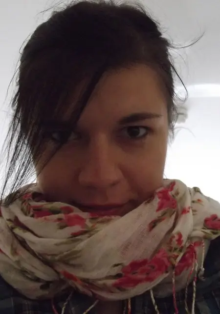 Я Яна, 25 років з Новомосковськ, шукаю знайомства на одну ніч