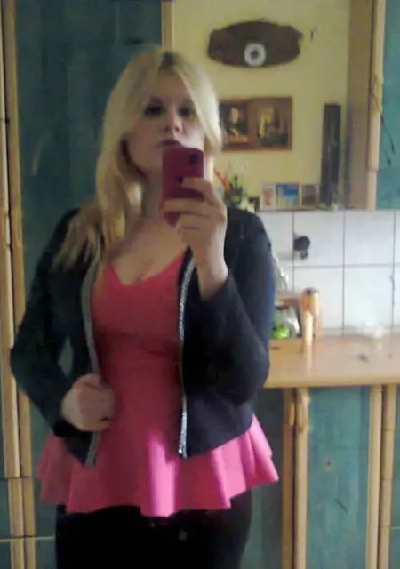 Я Оксана, 19, знакомлюсь для постоянных отношений в Бахмуте