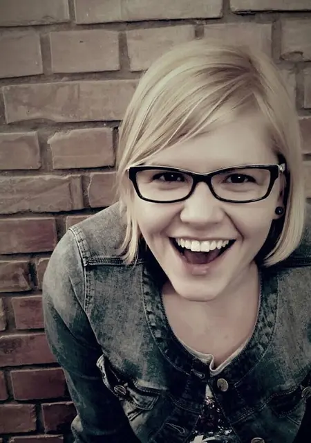 Я Инна, 26, из Славянска, ищу знакомства без обязательств