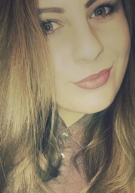 Людмила из Коростеня, мне 19, познакомлюсь на одну ночь