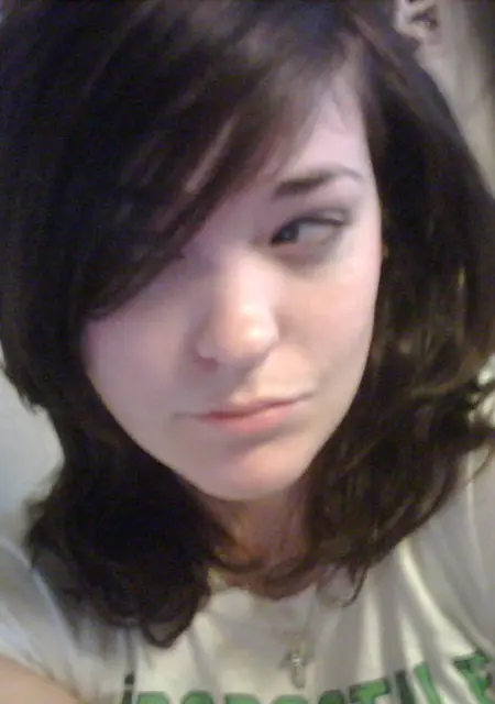 Я Любовь, 21, из Вознесенска, ищу знакомства на одну ночь