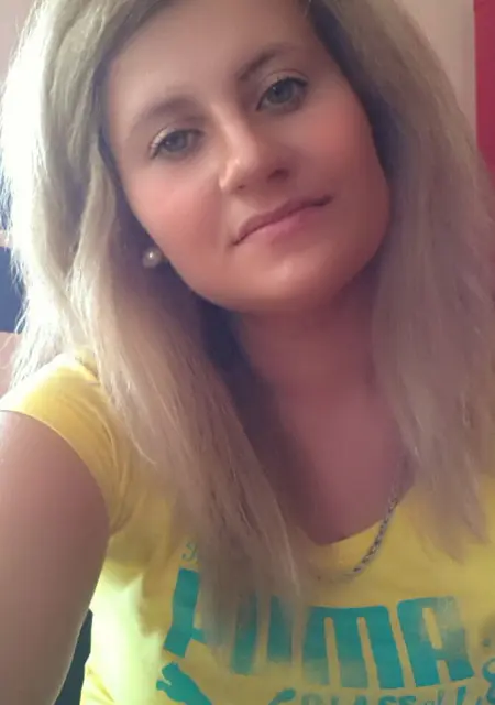 Я Валерия, 25, из Иванова, ищу знакомство для вирта