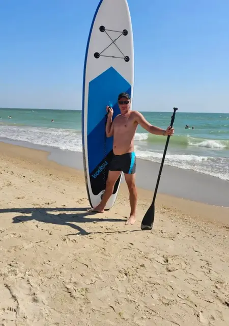 Я Володимир, 35, из Черкасс, ищу знакомства на одну ночь