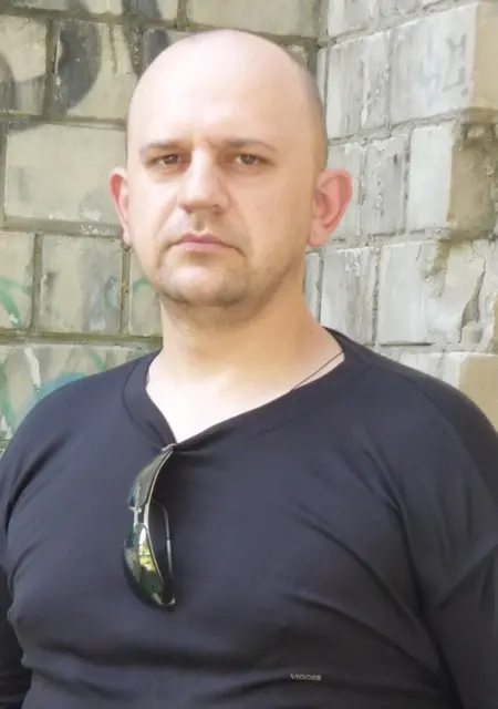 Николай из Бородянки, мне 47, познакомлюсь для приятного времяпровождения