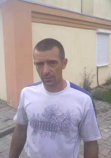 Valera из Орши, мне 45, познакомлюсь для приятного времяпровождения