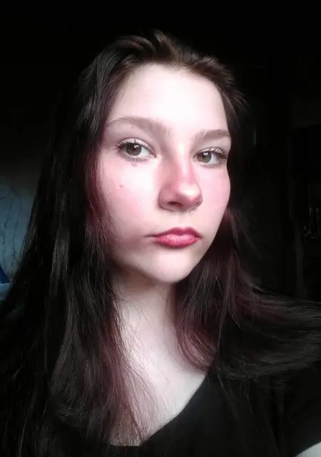 Аня из Макеевки, ищу на сайте знакомства без обязательств