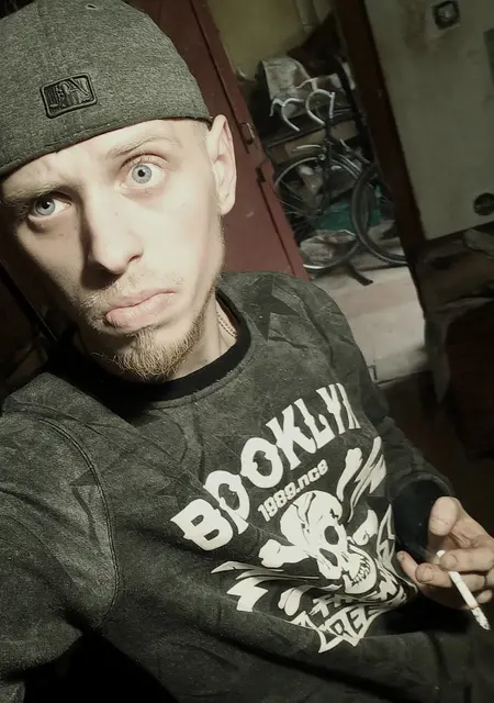 Саша из Здолбунівших, мне 28, познакомлюсь без обязательств