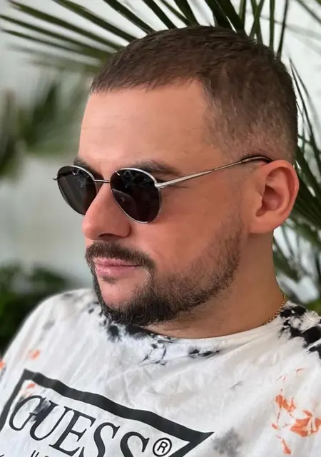 Sergiy из Одессы, мне 37, познакомлюсь для постоянных отношений