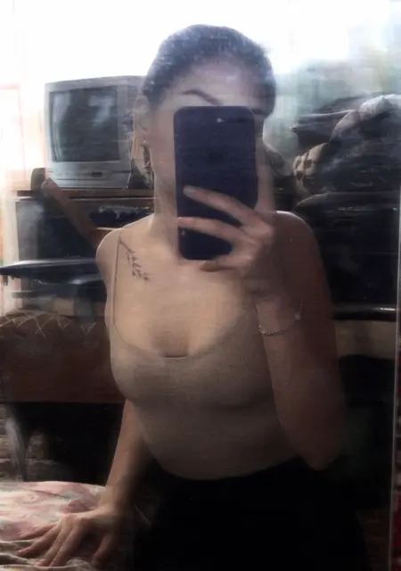 Я Женя, 19, из Новомосковска, ищу знакомства на одну ночь