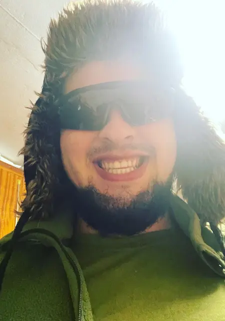 Я Алесандр, 26, знакомлюсь на одну ночь в Светловодске