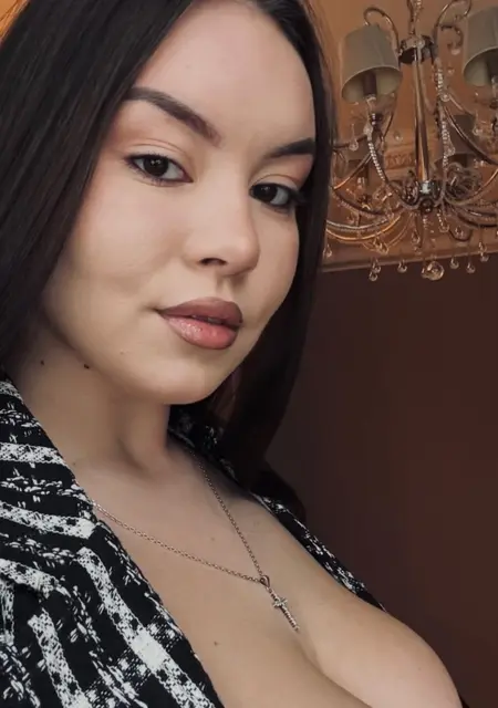 Я Варя, 21, знакомлюсь для вирта в Макеевке