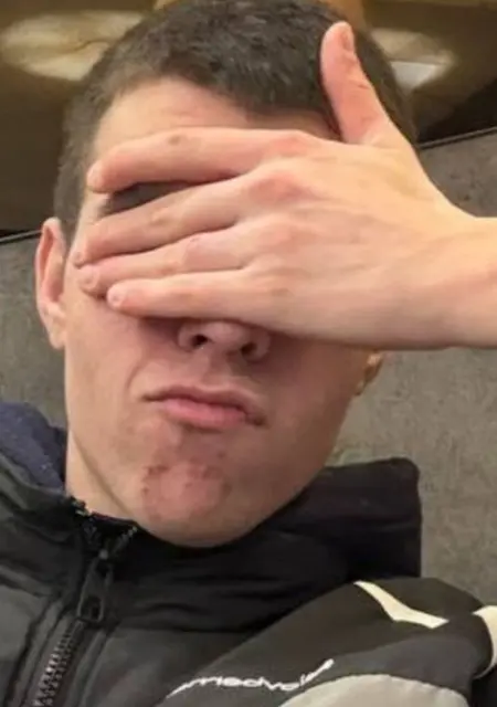 Mark из Каменского, мне 21, познакомлюсь на одну ночь