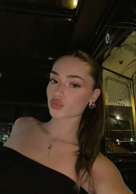 Я Марго, 22, из Харькова, ищу знакомство для вирта