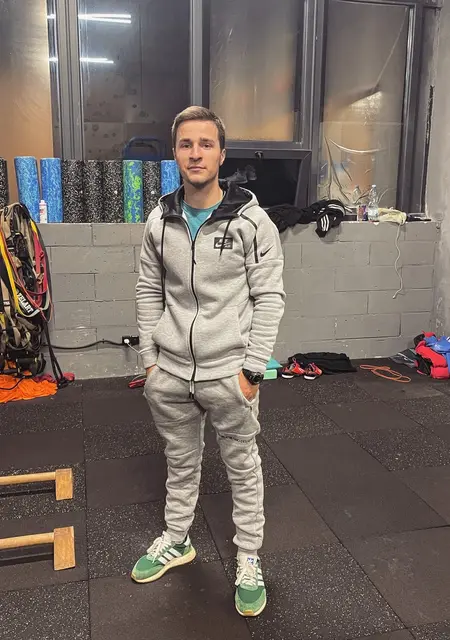 Я Николай, 28, из Лубен, ищу знакомство для открытые отношения