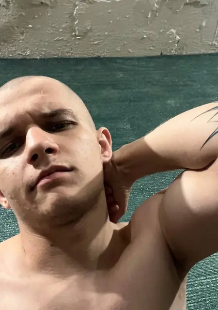 Я Данил, 25, из Киева, ищу знакомство для приятного времяпровождения