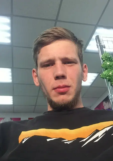 Евгений из Караганды, мне 32, познакомлюсь для открытые отношения